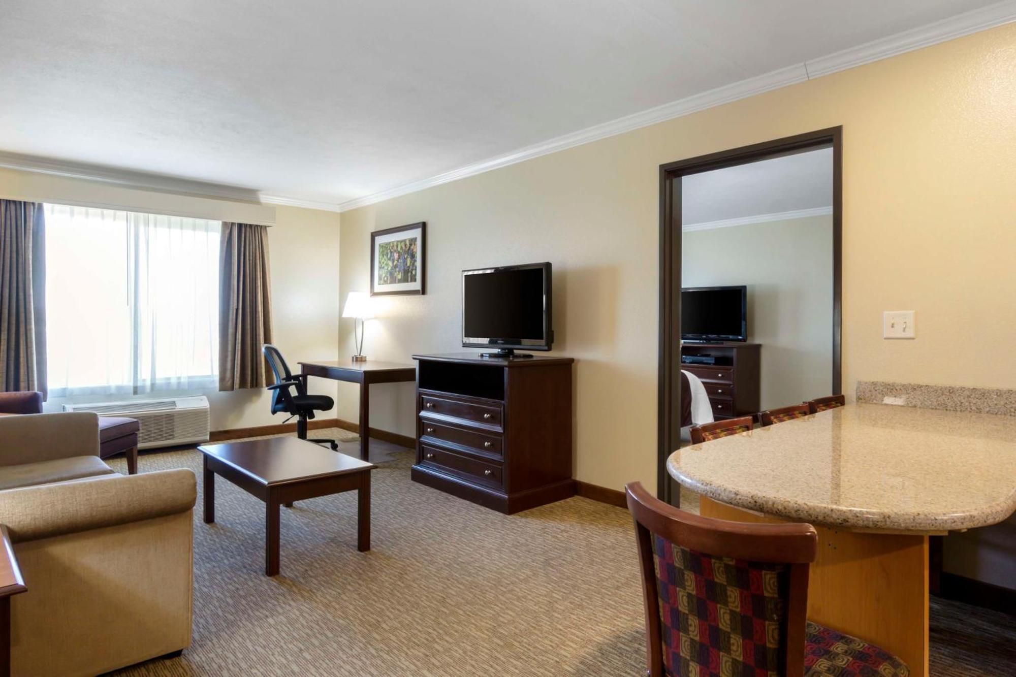 Best Western Plus Grapevine Inn Sunnyside Dış mekan fotoğraf